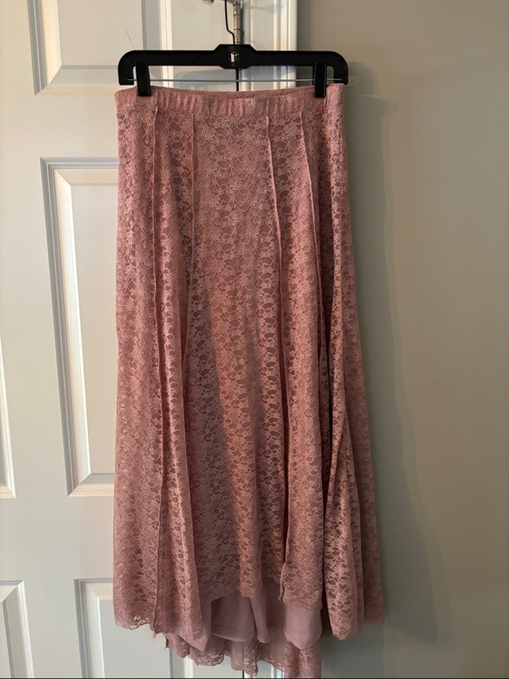 Women's Pink High-Low Lace Skirt